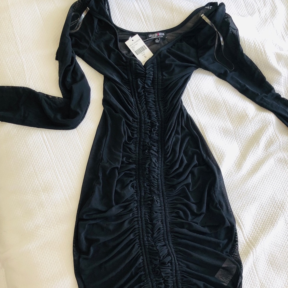 Dress - Picture 2 of 5